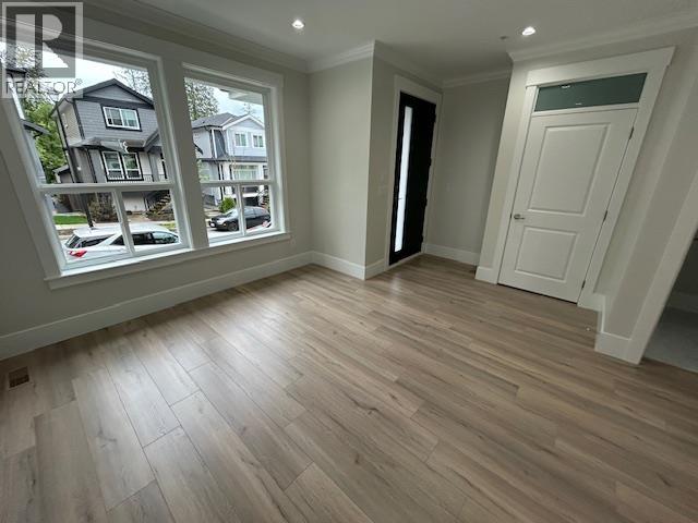 24307 101a Avenue Property Photo 2