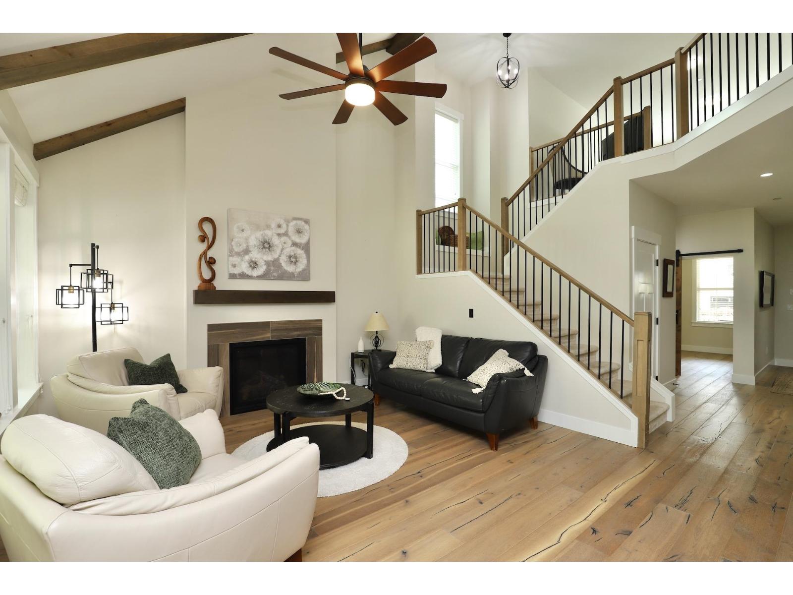 43306 Creekside Circle Property Photo 7