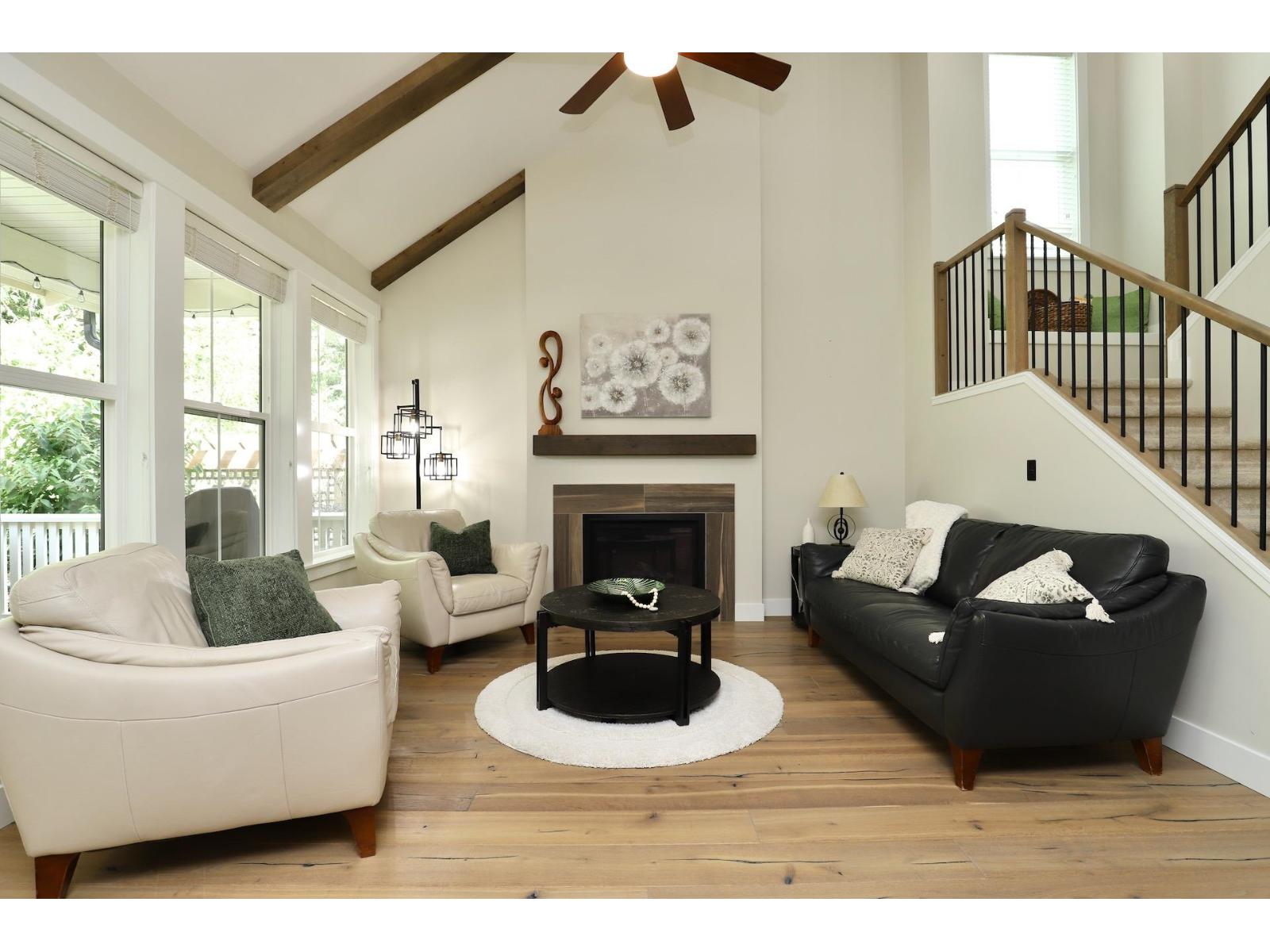 43306 Creekside Circle Property Photo 8