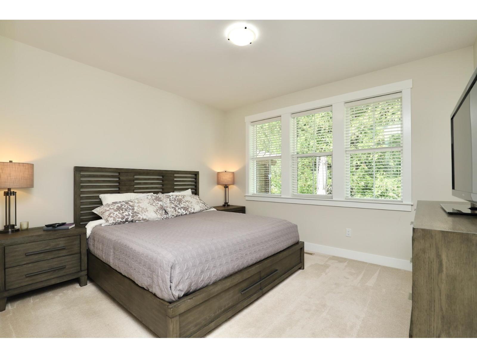 43306 Creekside Circle Property Photo 10
