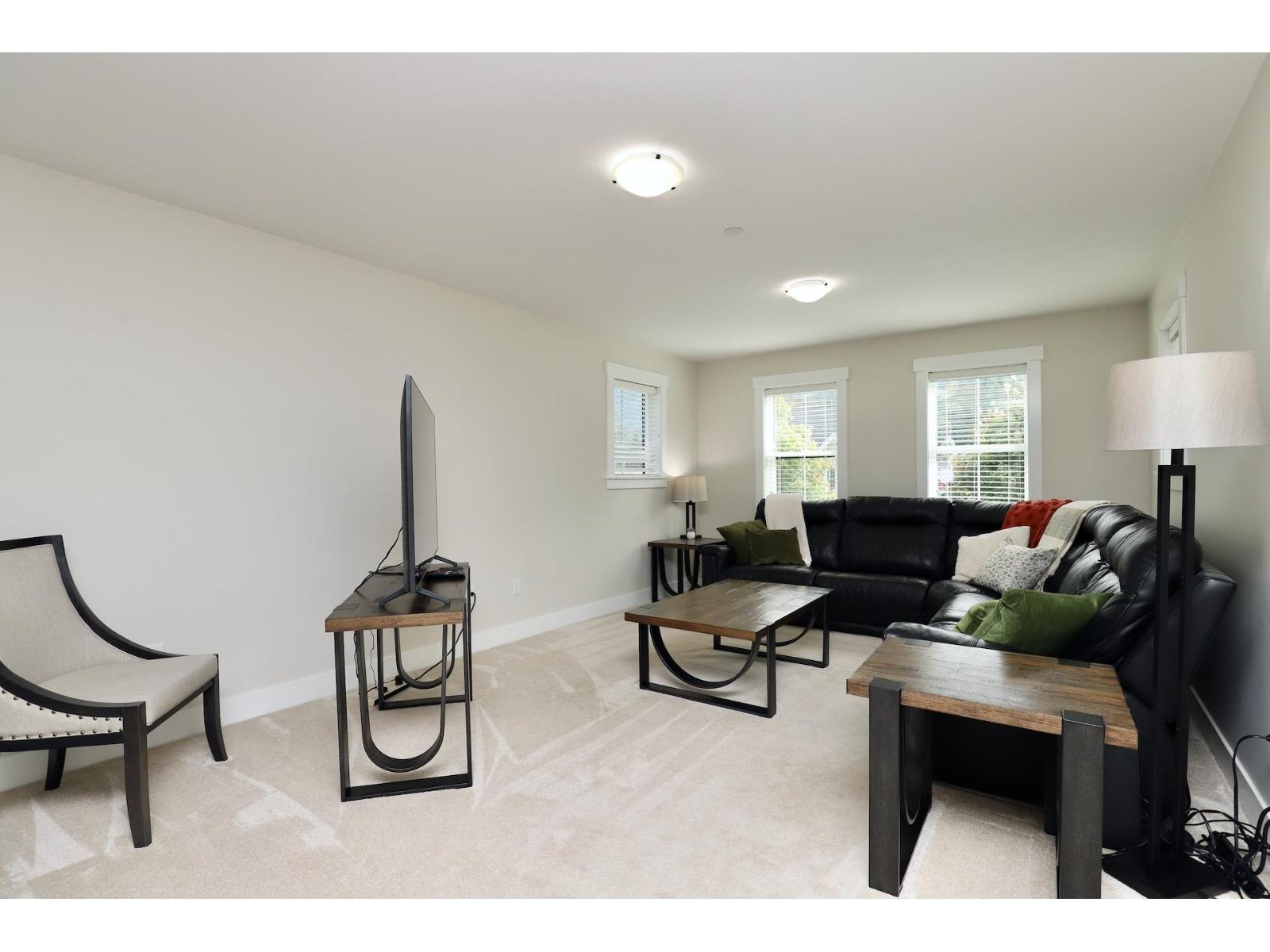 43306 Creekside Circle Property Photo 16