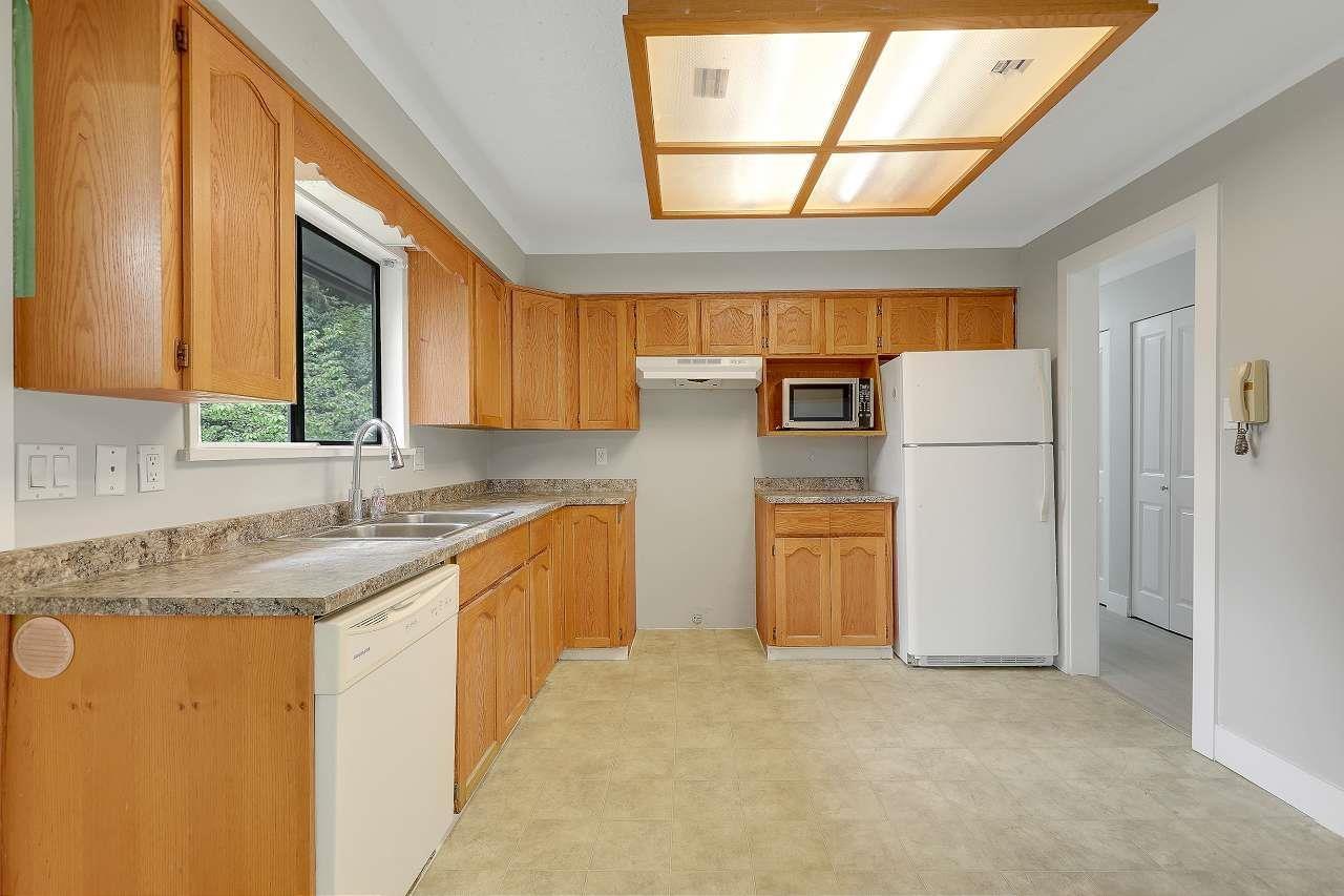 19984 44 Avenue Property Photo 7