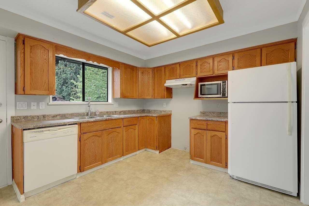 19984 44 Avenue Property Photo 9