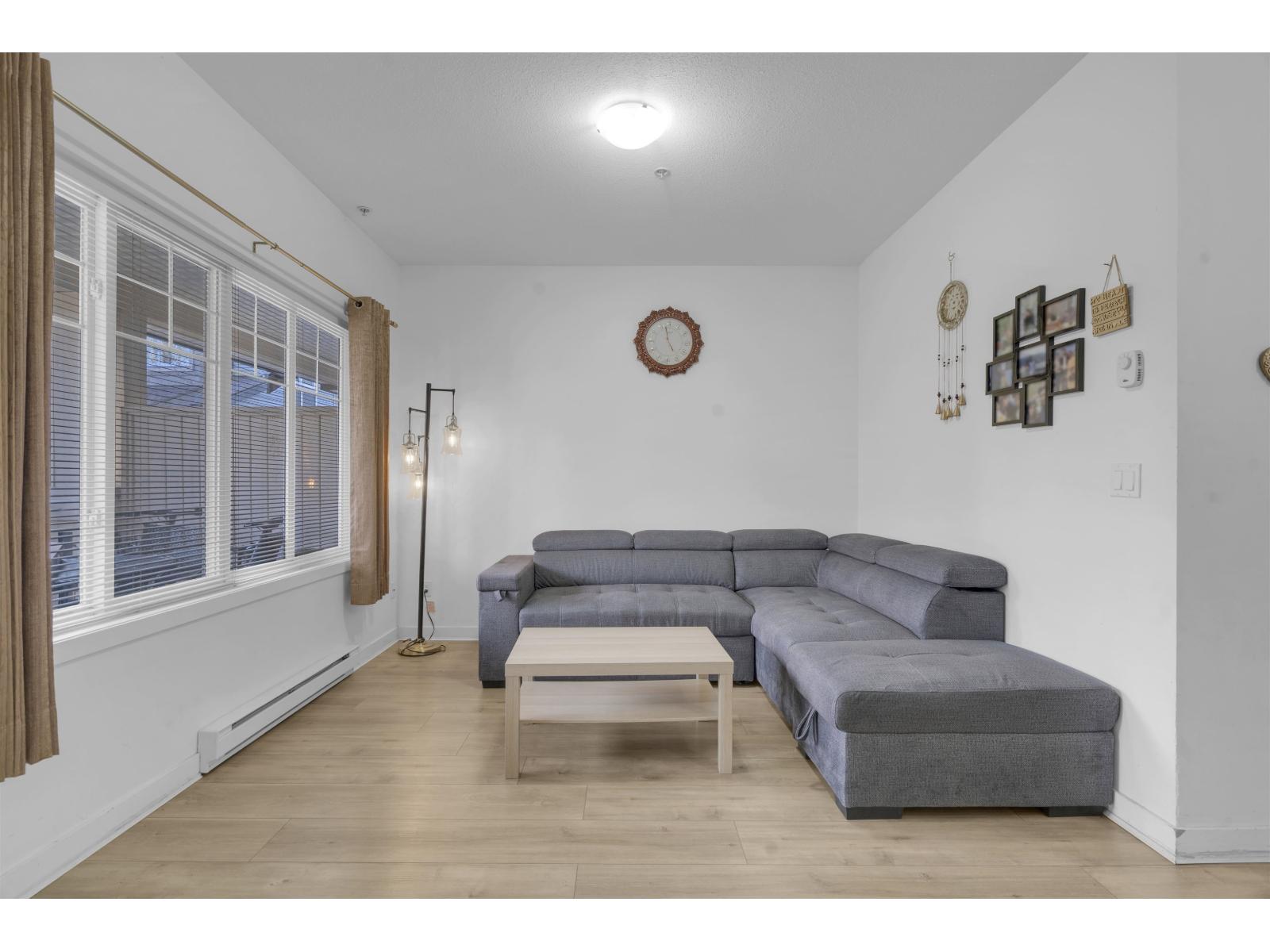 235 13958 108 Avenue Property Photo 1