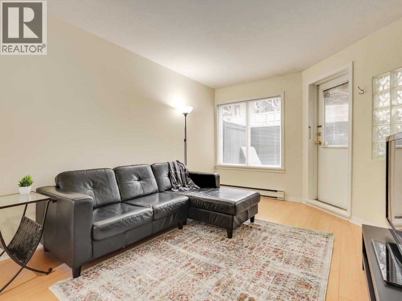 117 555 W 14th Avenue Property Photo 5