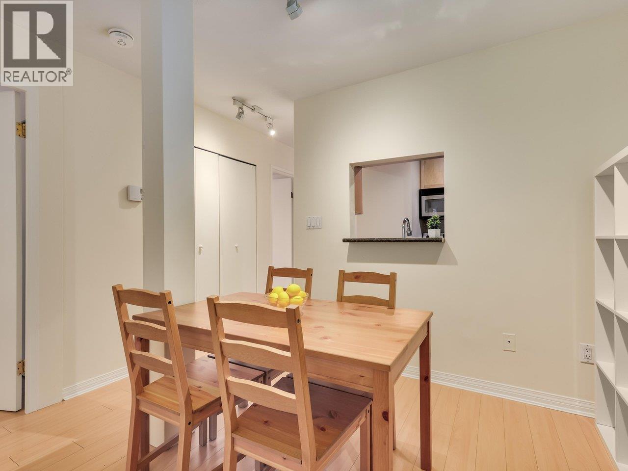117 555 W 14th Avenue Property Photo 6