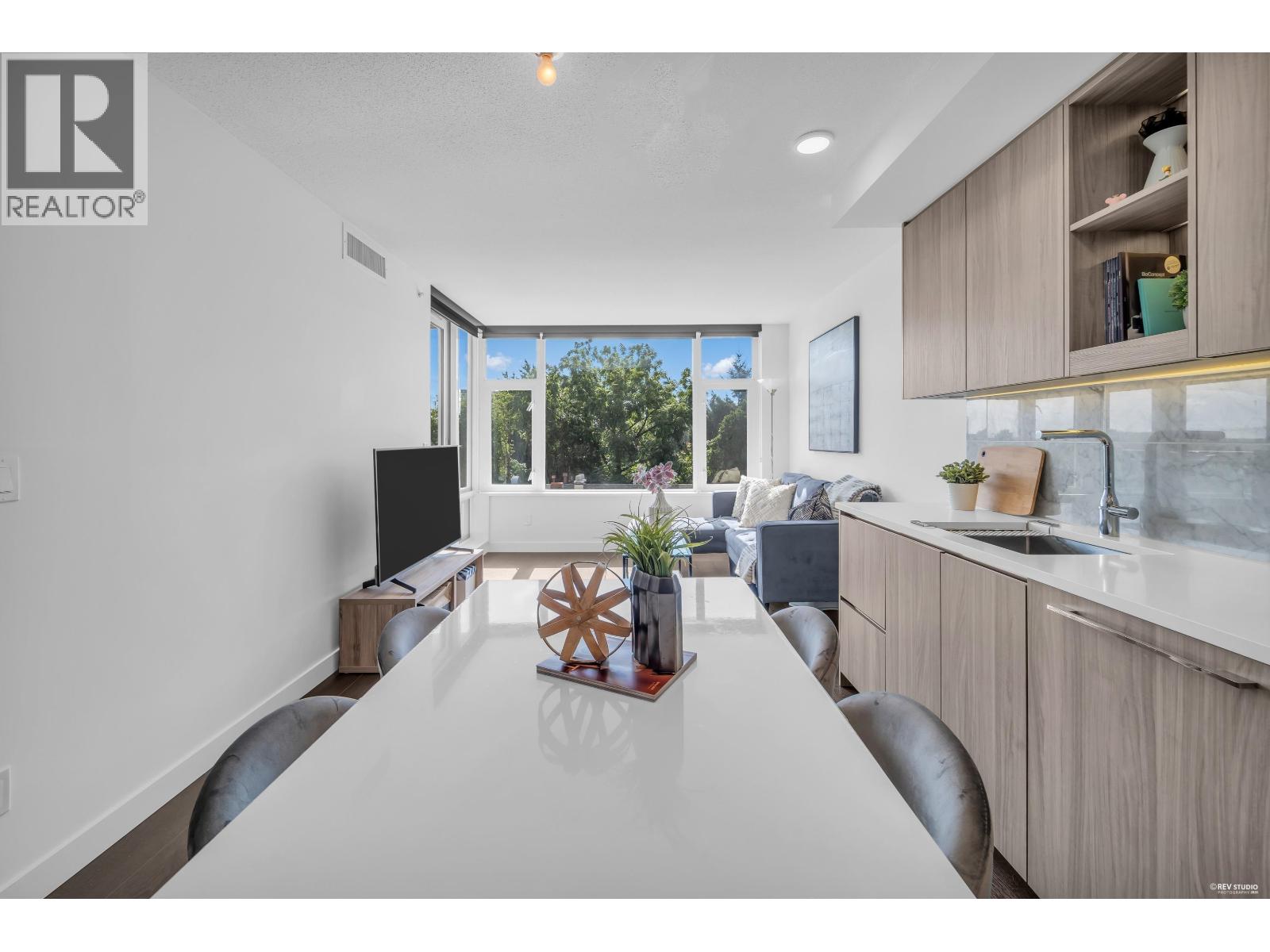617 8800 Hazelbridge Way Property Photo 6