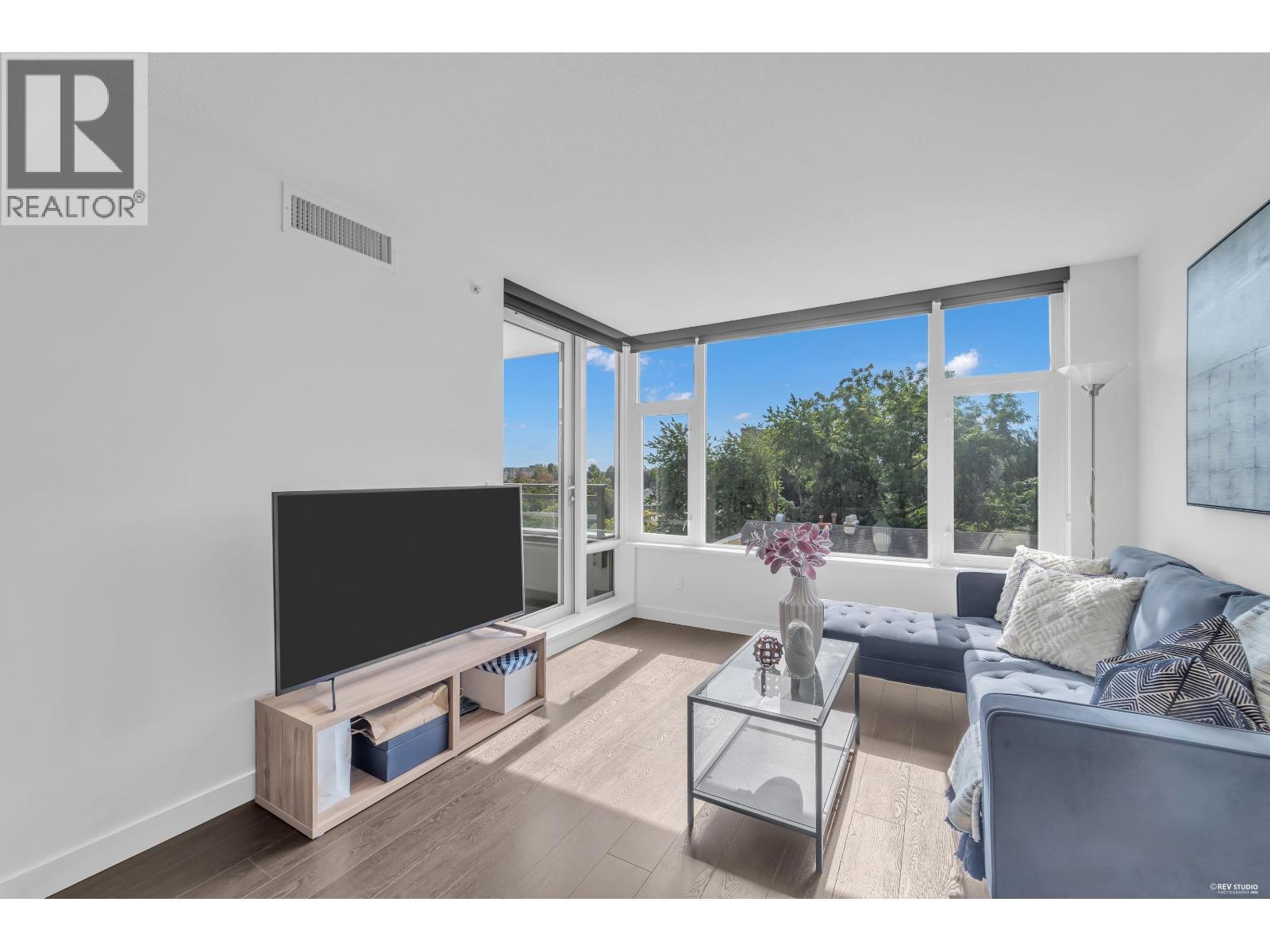 617 8800 Hazelbridge Way Property Photo 9