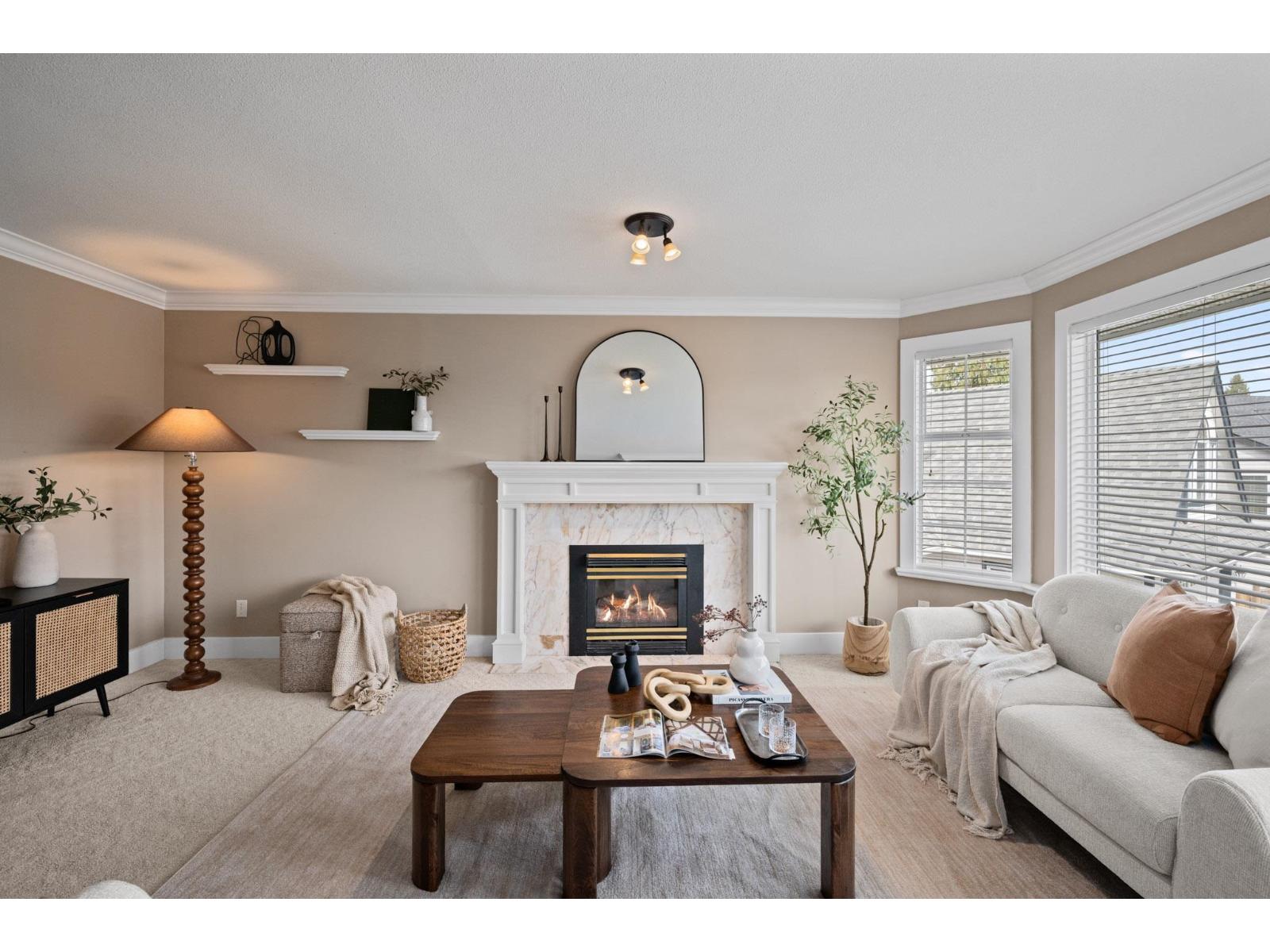 15866 91 Avenue Property Photo 8