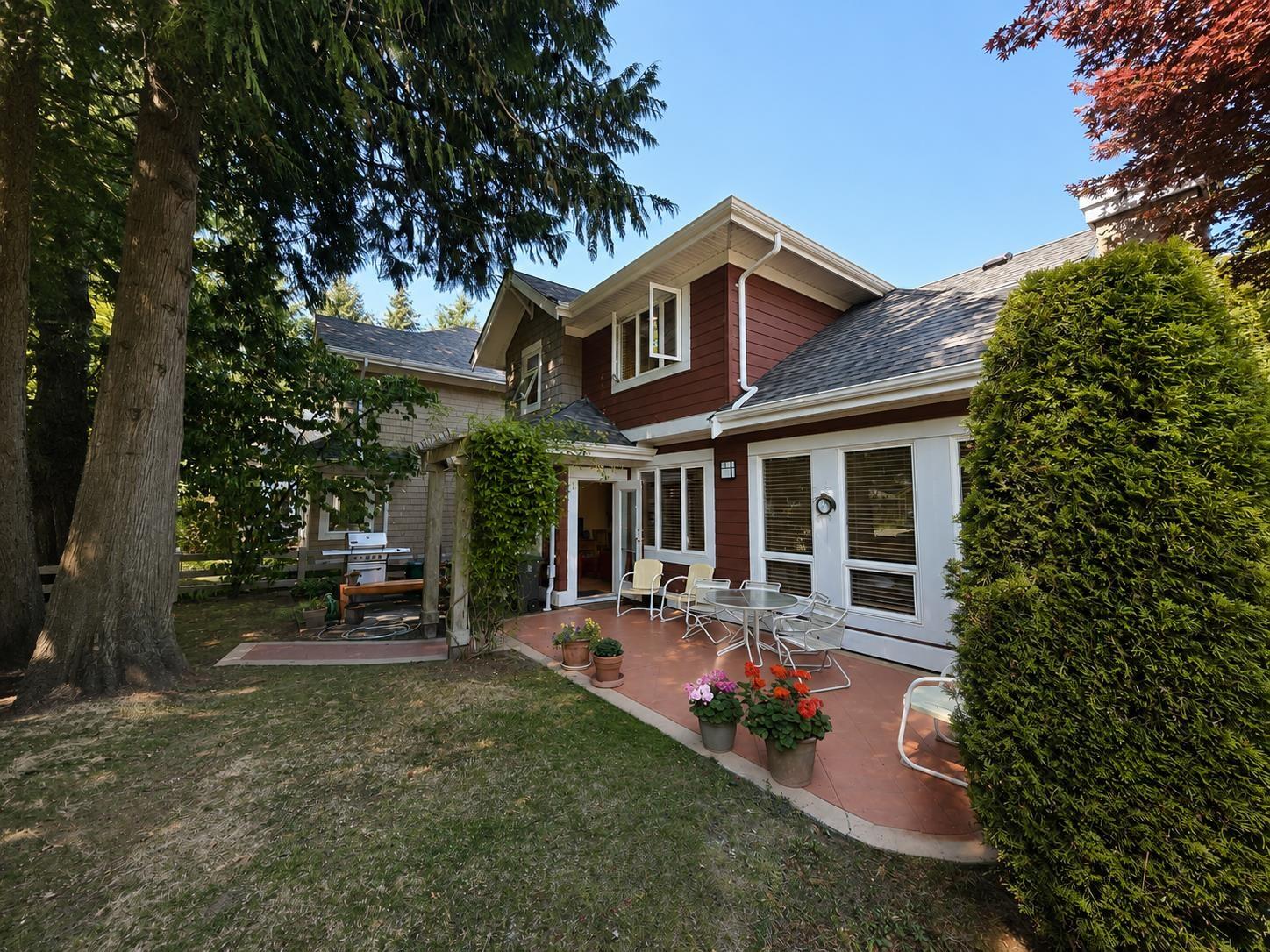 8 15055 20 Avenue Property Photo 11