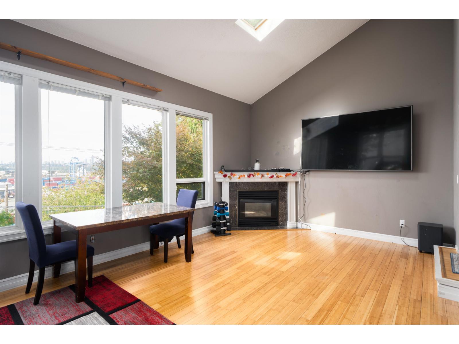 11378 River Road Property Photo 6