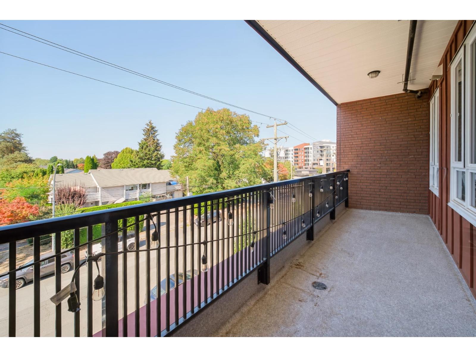 303 5420 208 Street Property Photo 18