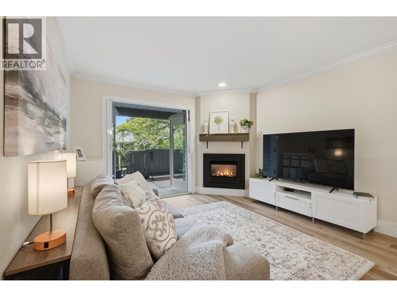 102 1538 Bowser Avenue Property Photo 8