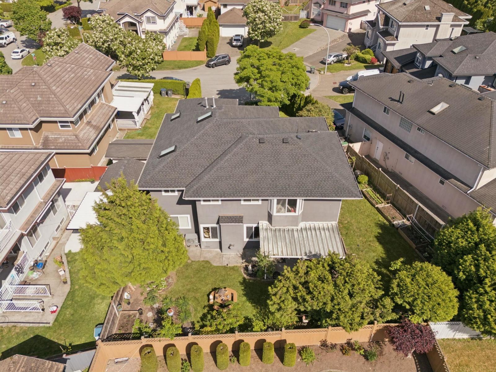 5933 137a Street Property Photo 36