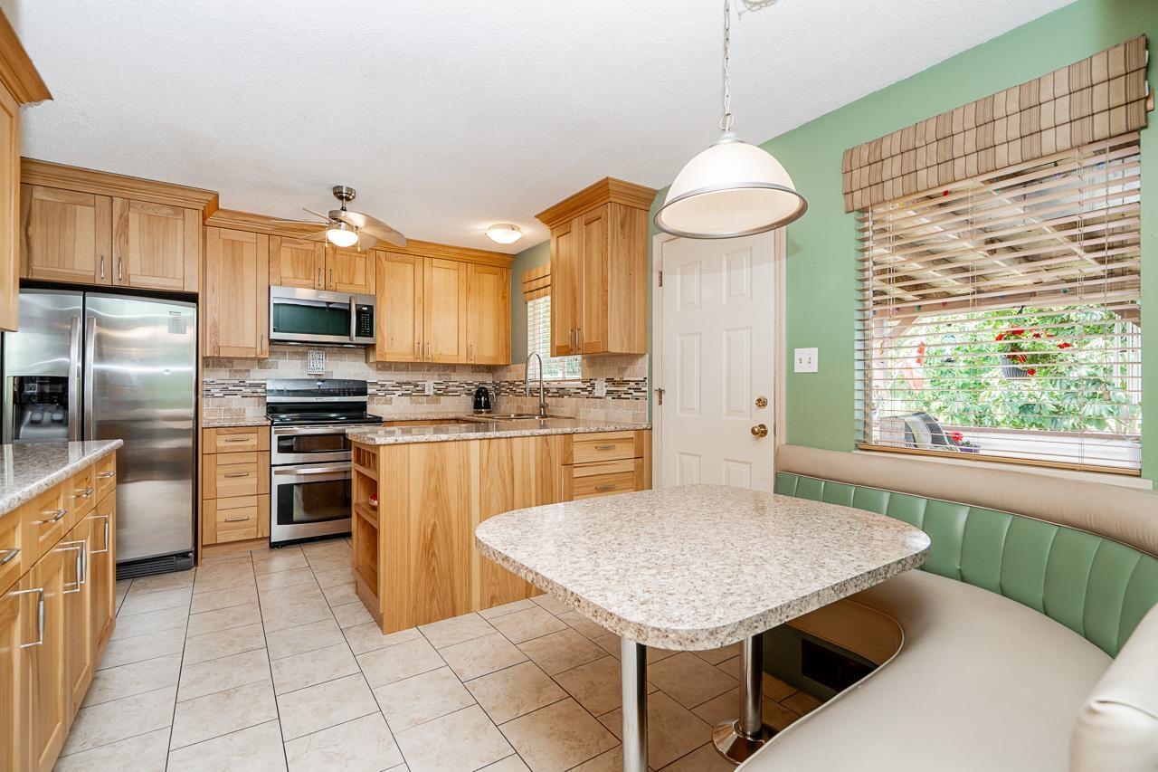7159 114a Street Property Photo 6