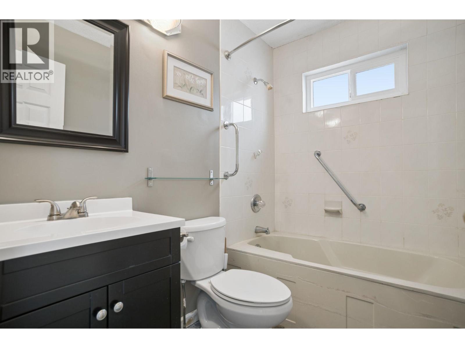 785 E 50th Avenue Property Photo 11