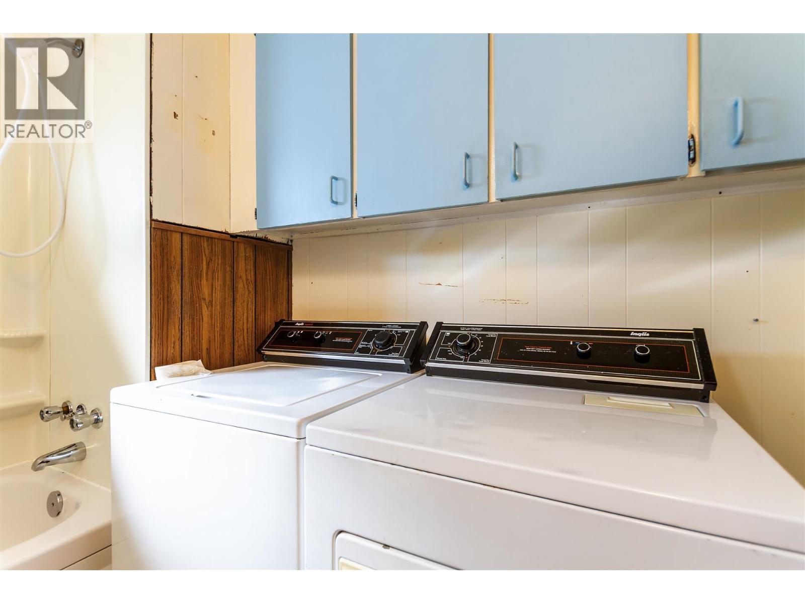 18 11876 Poplar Drive Property Photo 12