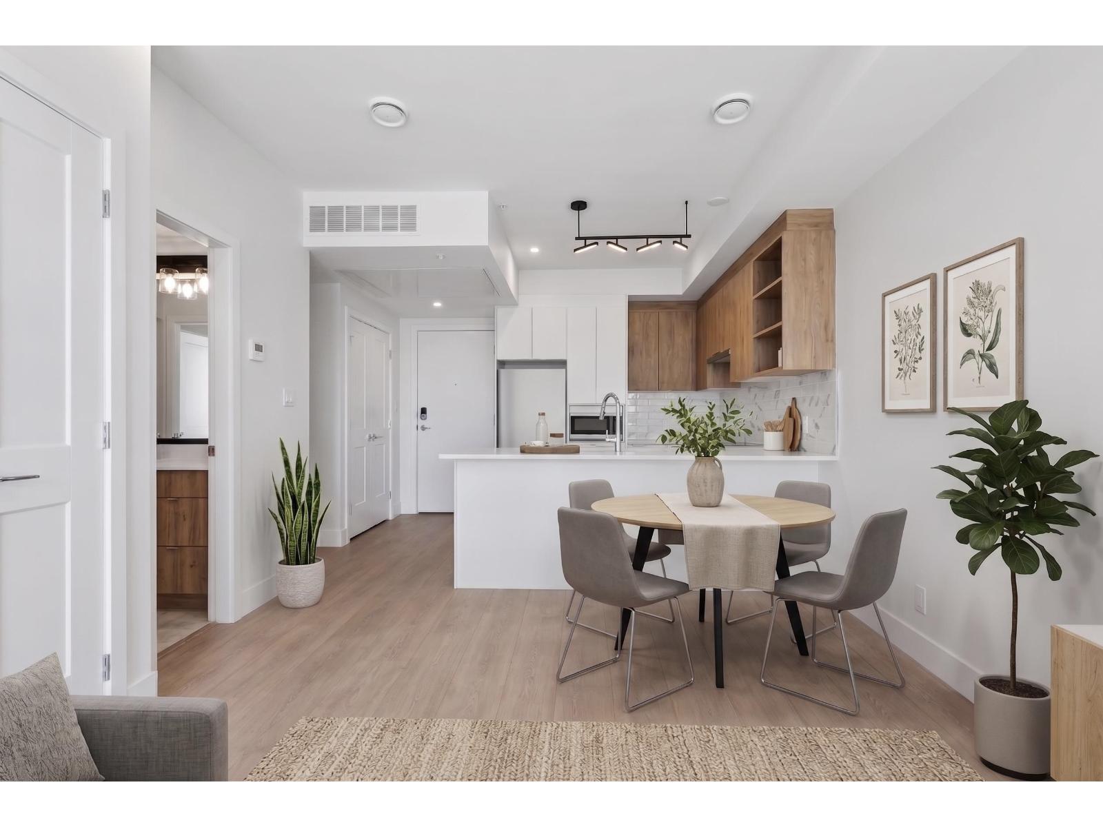 304 2233 156 Street Property Photo 1
