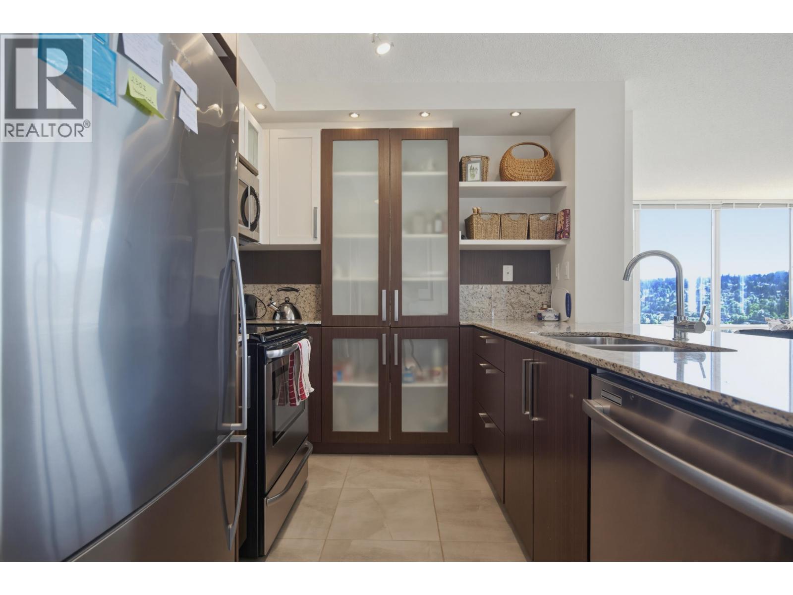 2307 2980 Atlantic Avenue Property Photo 7