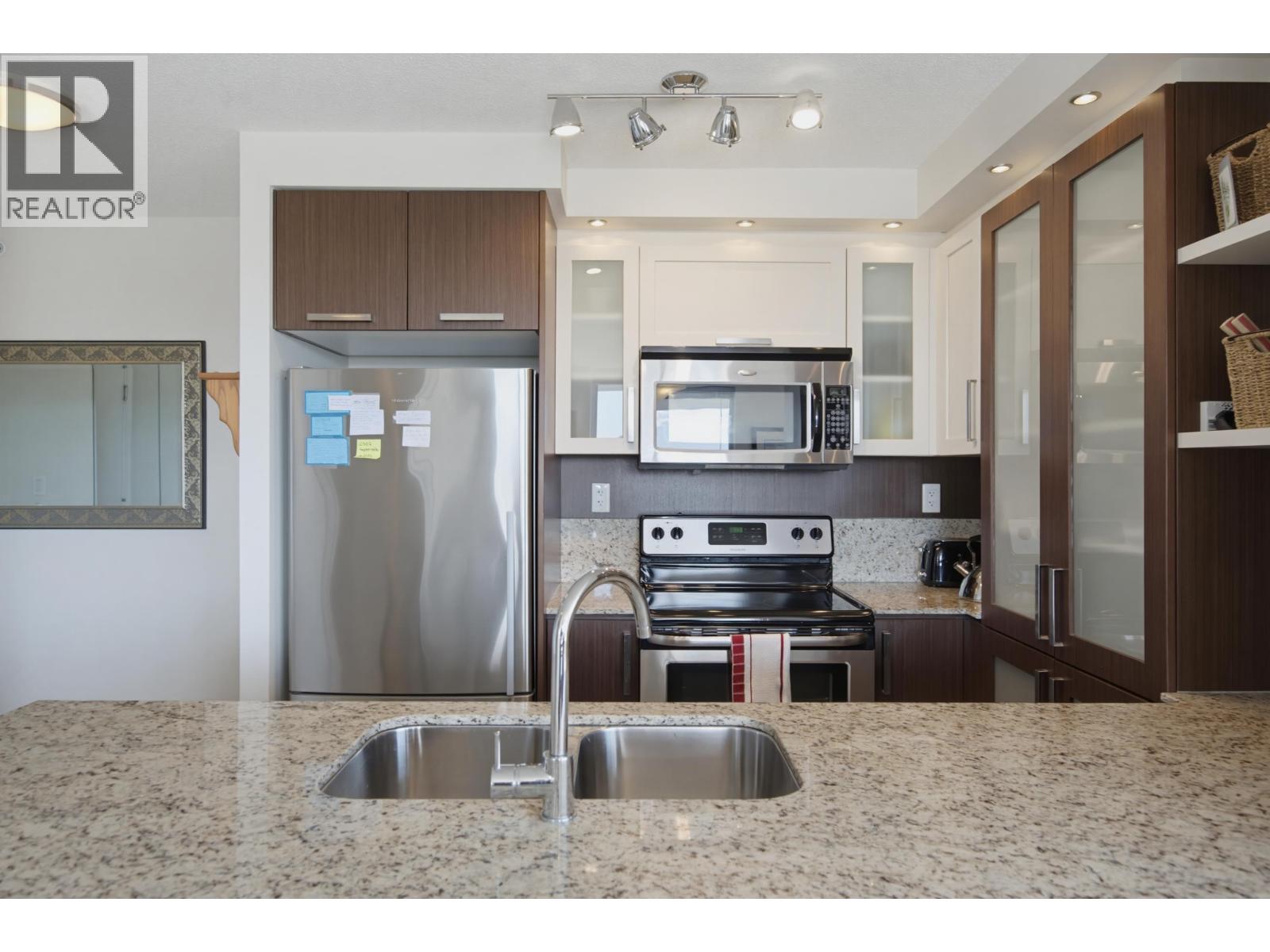 2307 2980 Atlantic Avenue Property Photo 11