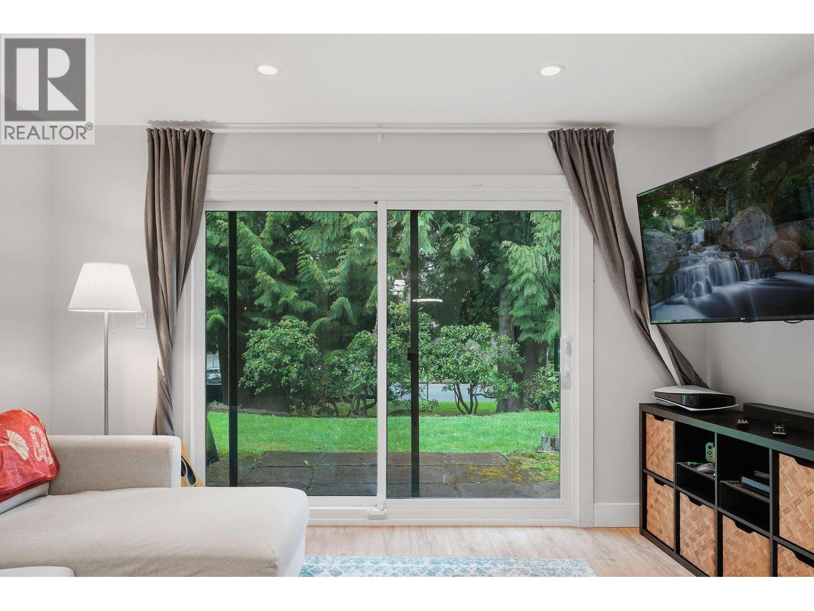 4212 Garden Grove Drive Property Photo 4