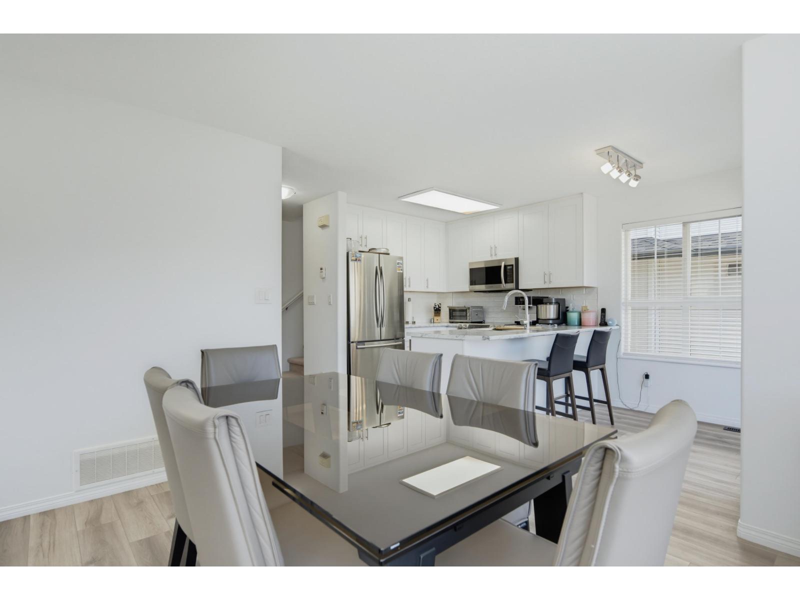 18636 65 Avenue Property Photo 15