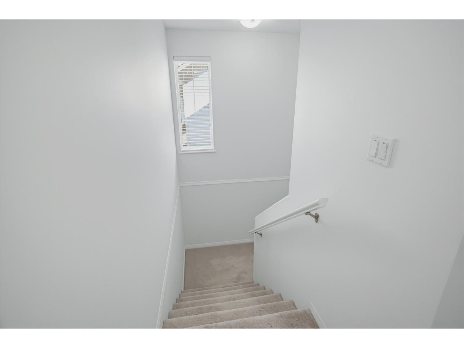 18636 65 Avenue Property Photo 28