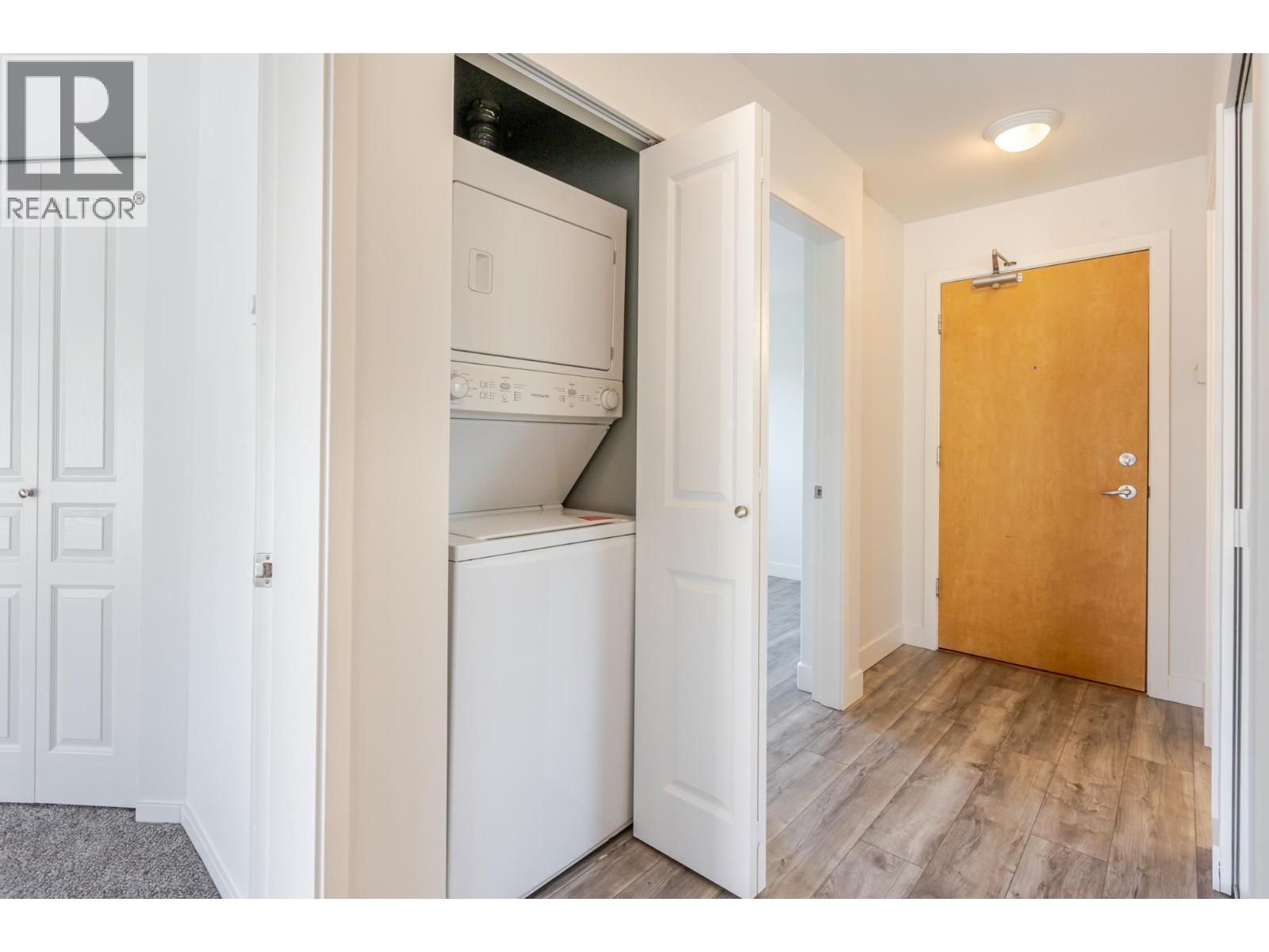 314 3122 St Johns Street Property Photo 28