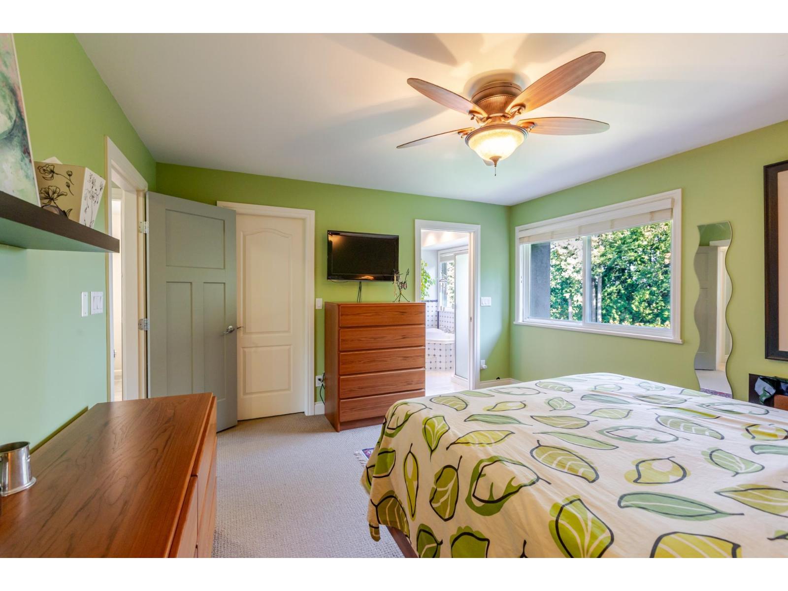 21015 46 Avenue Property Photo 20