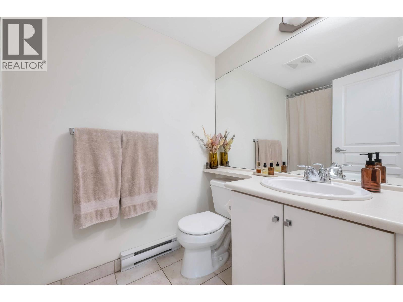 1071 Lynn Valley Road Property Photo 28