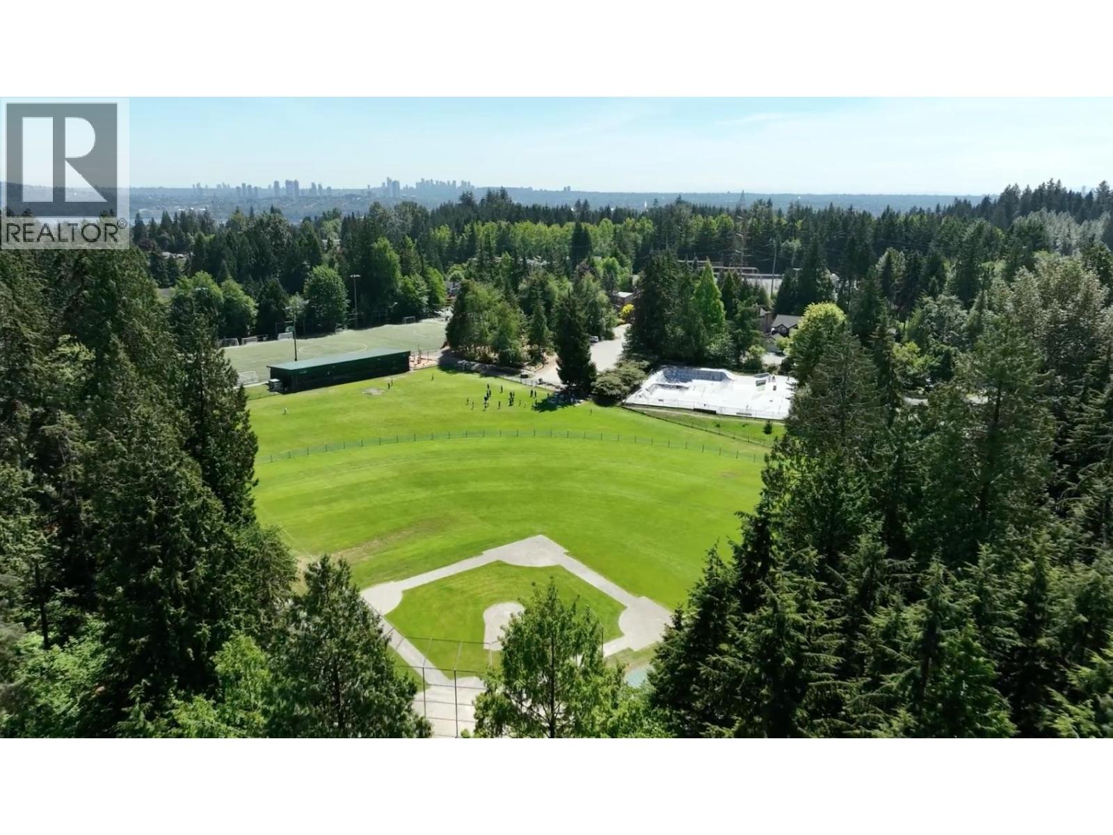 1071 Lynn Valley Road Property Photo 33