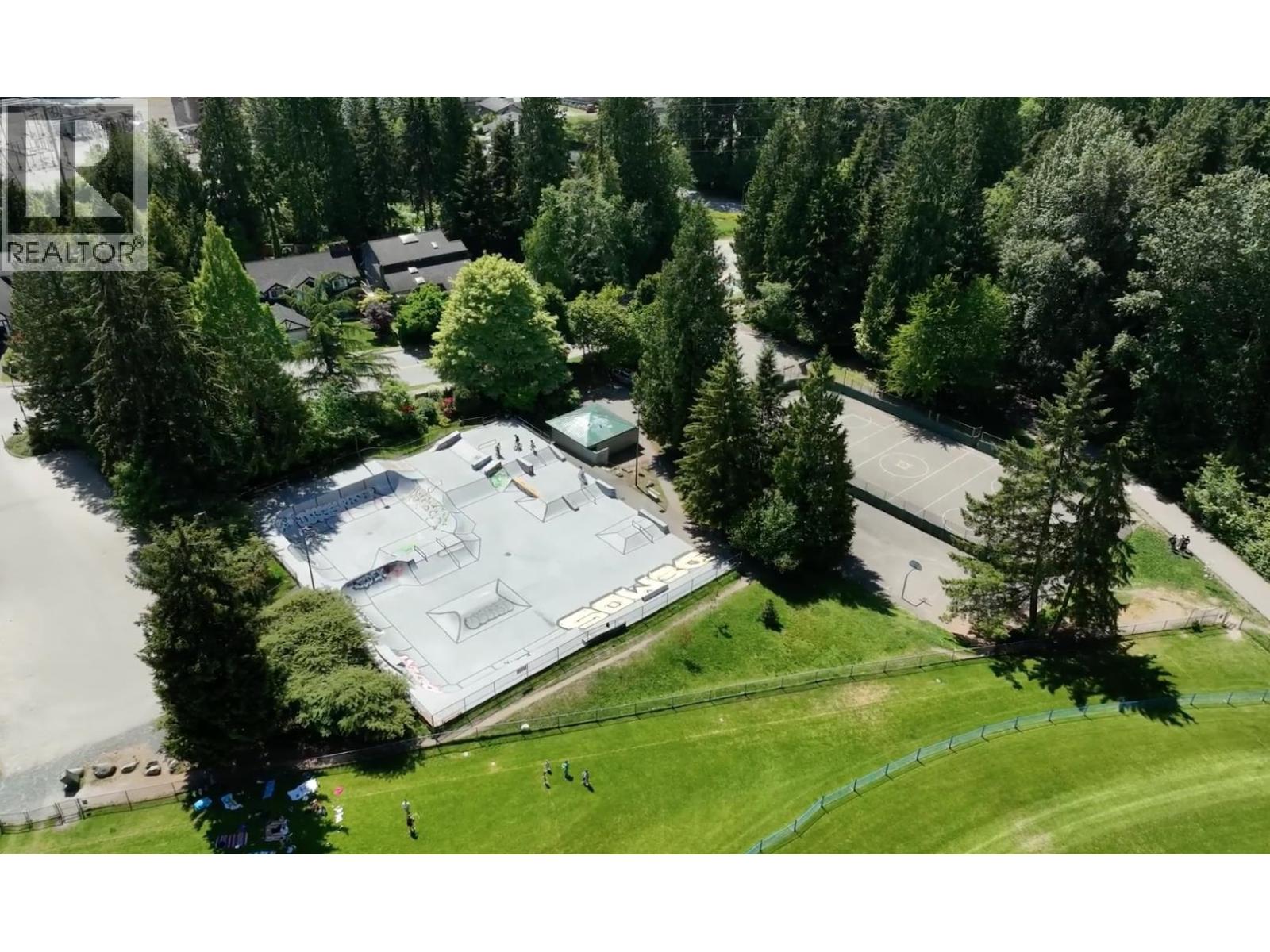 1071 Lynn Valley Road Property Photo 35