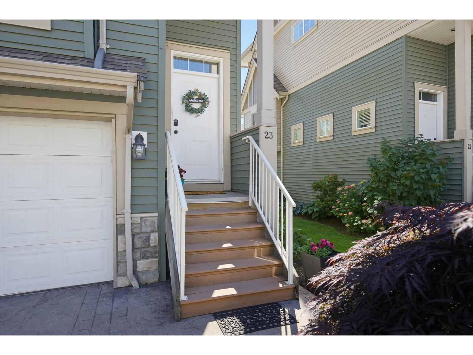 6498 SOUTHDOWNE Place #23 Property Photo 1