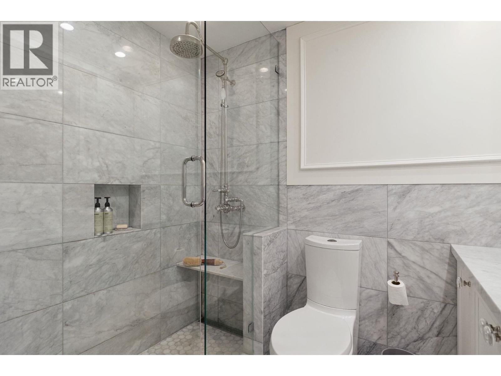 104 2211 West 2nd Ave Property Photo 17