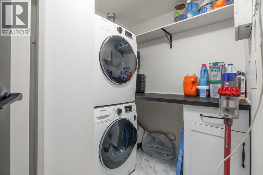 710 1050 Burrard Street Property Photo 16
