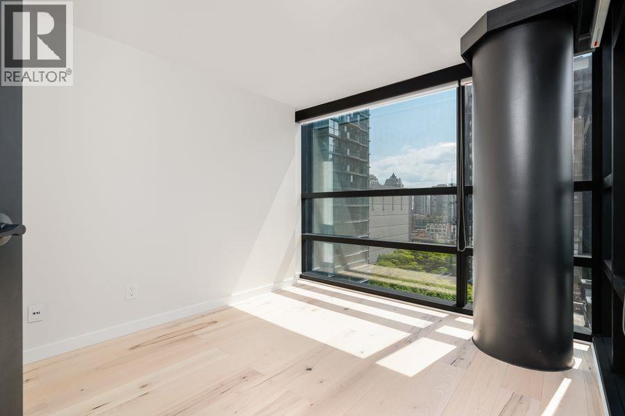 710 1050 Burrard Street Property Photo 17