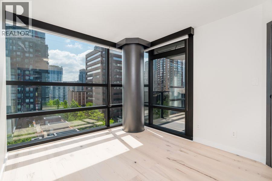 710 1050 Burrard Street Property Photo 18