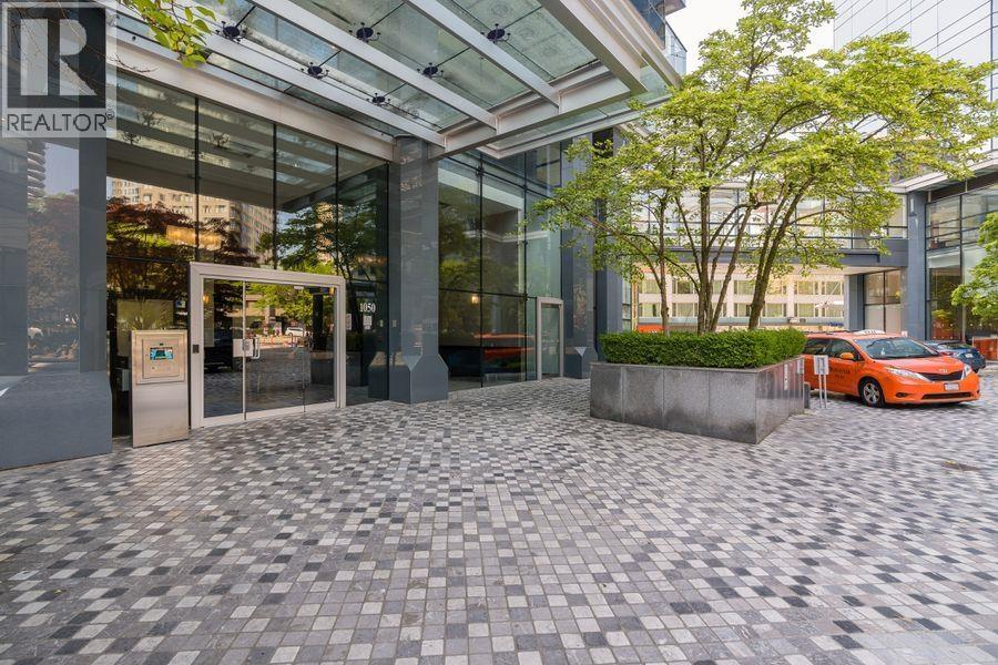 710 1050 Burrard Street Property Photo 26