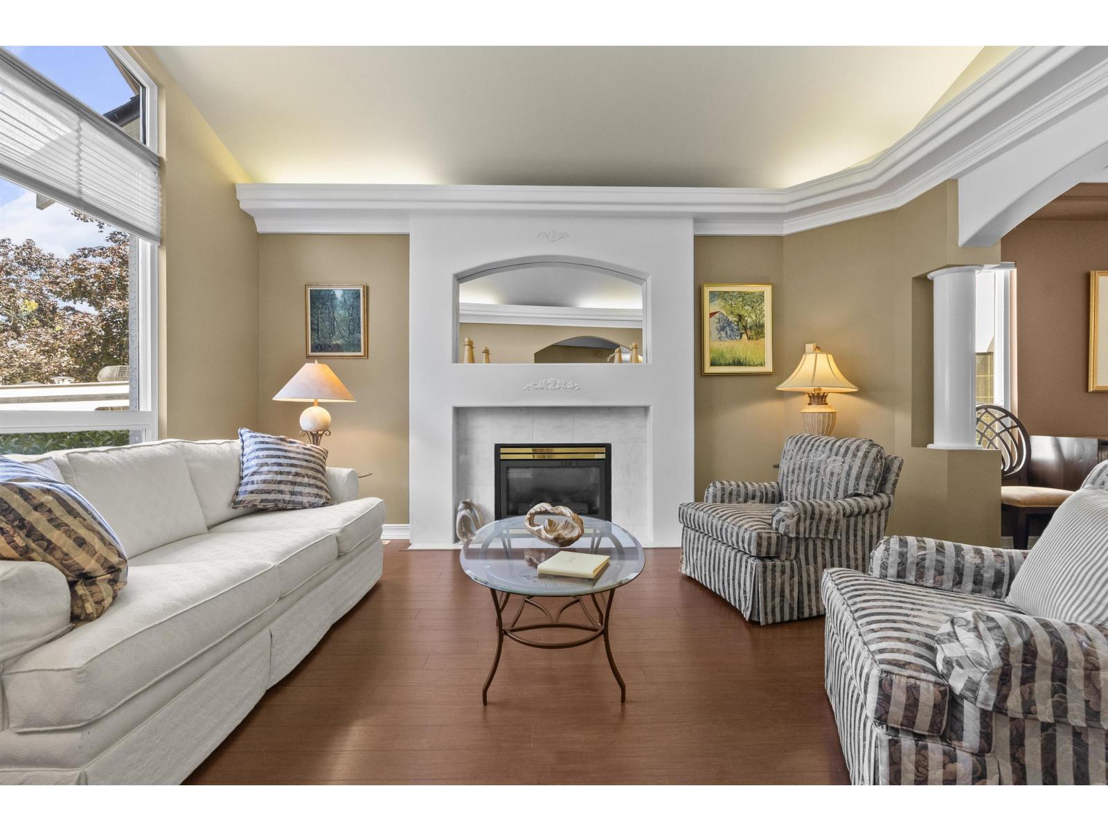 9252 206 Street Property Photo 8