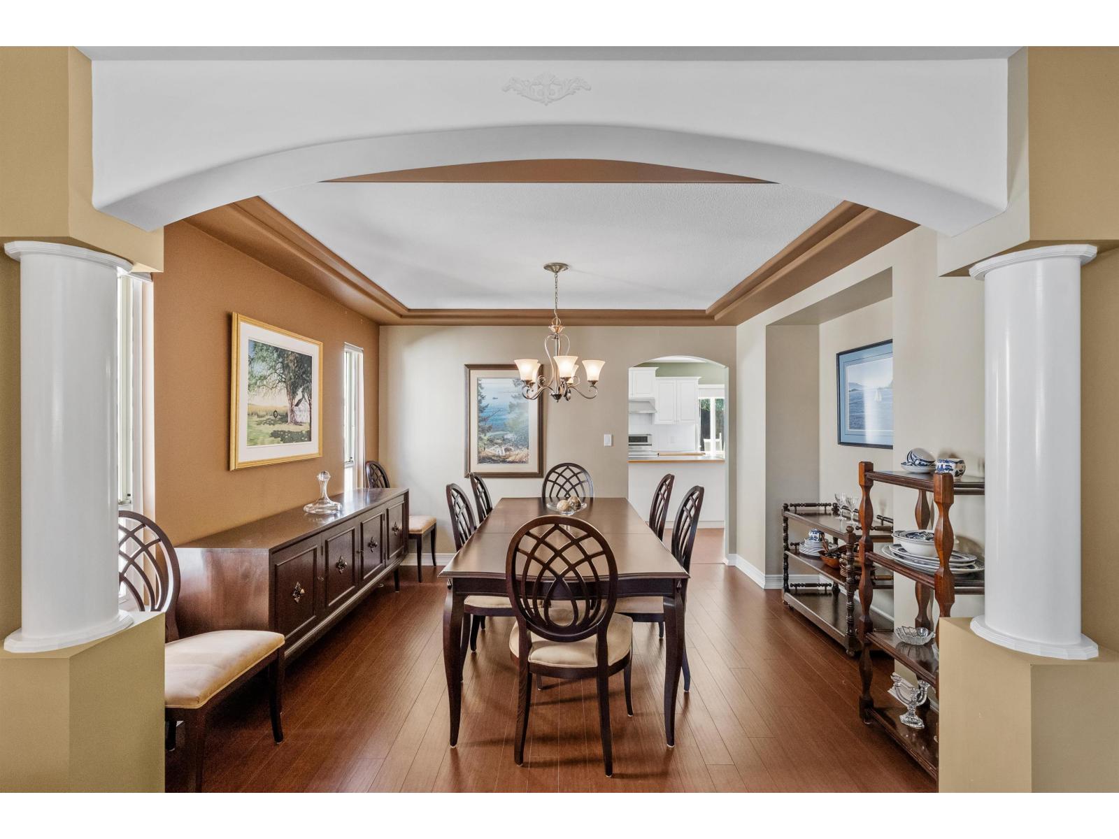 9252 206 Street Property Photo 9