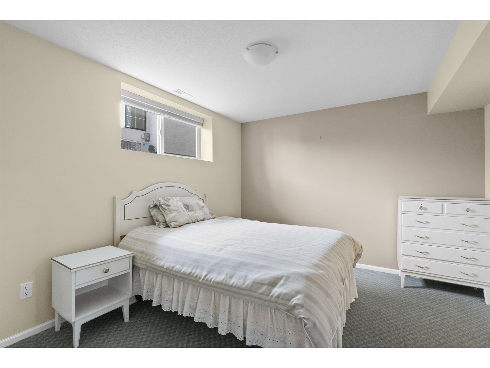 9252 206 Street Property Photo 25