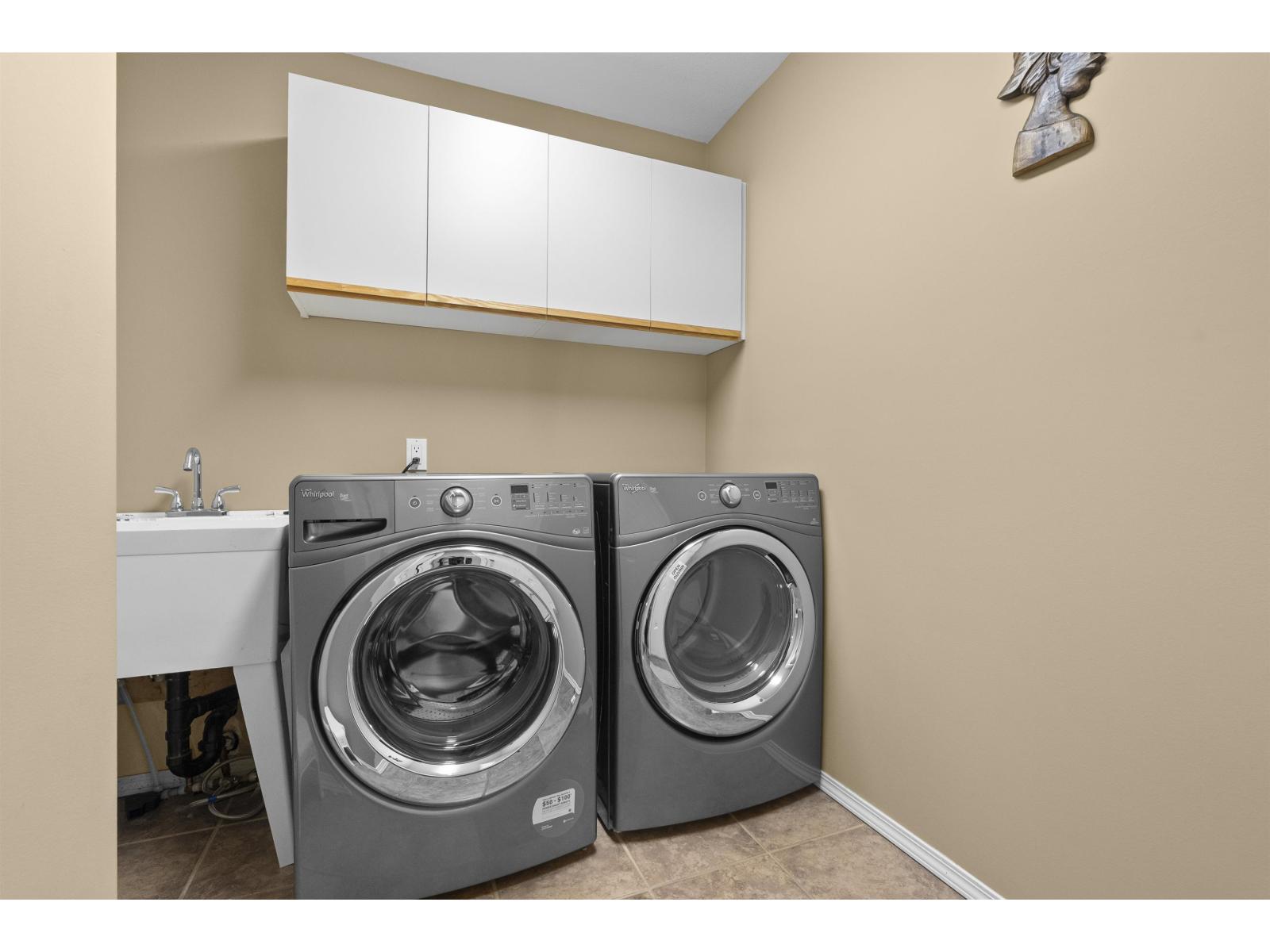 9252 206 Street Property Photo 34