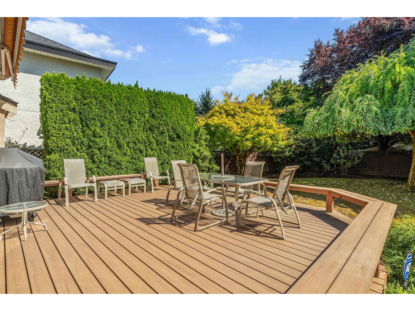 9252 206 Street Property Photo 35
