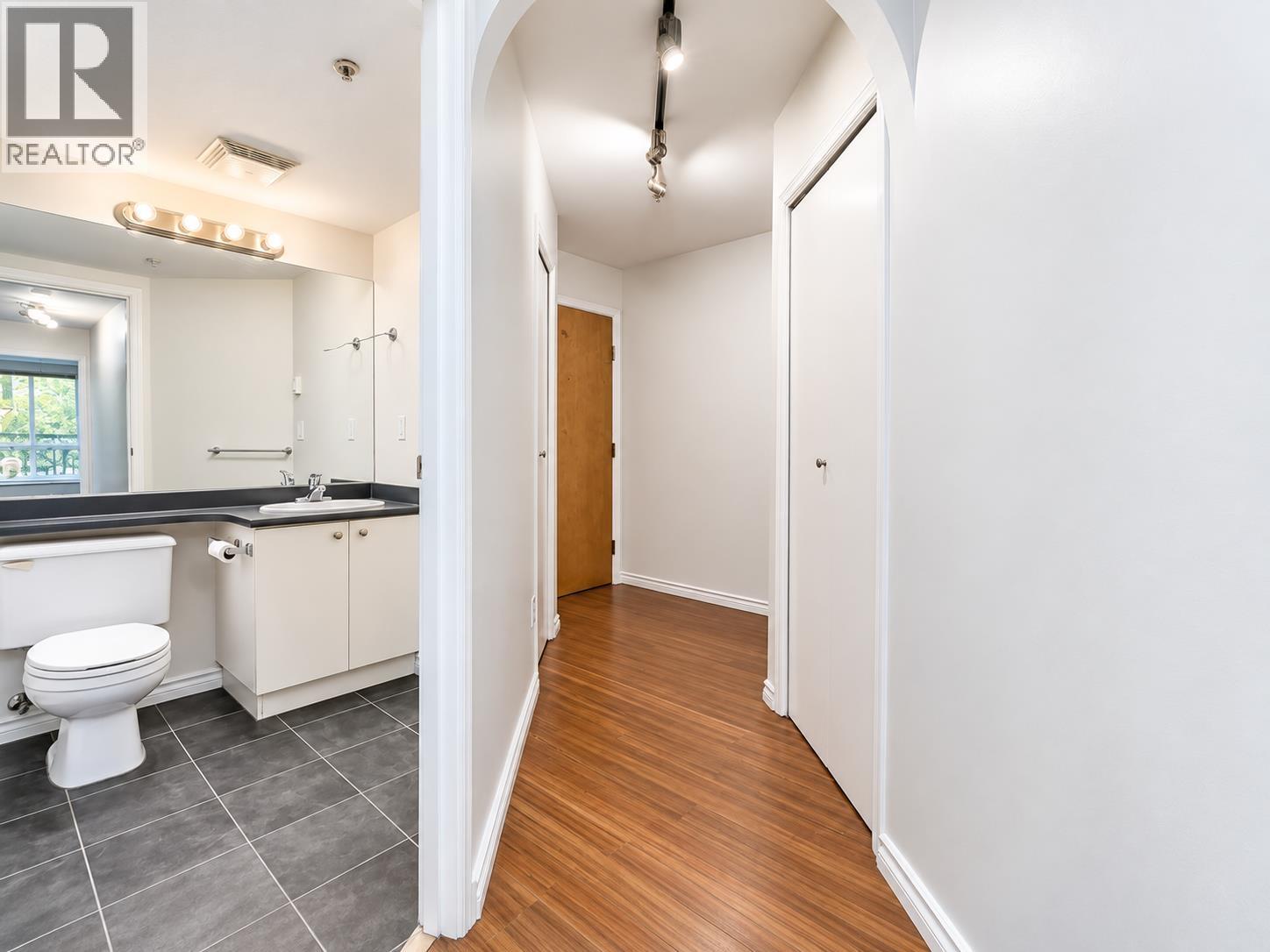 115 1111 Lynn Valley Road Property Photo 19