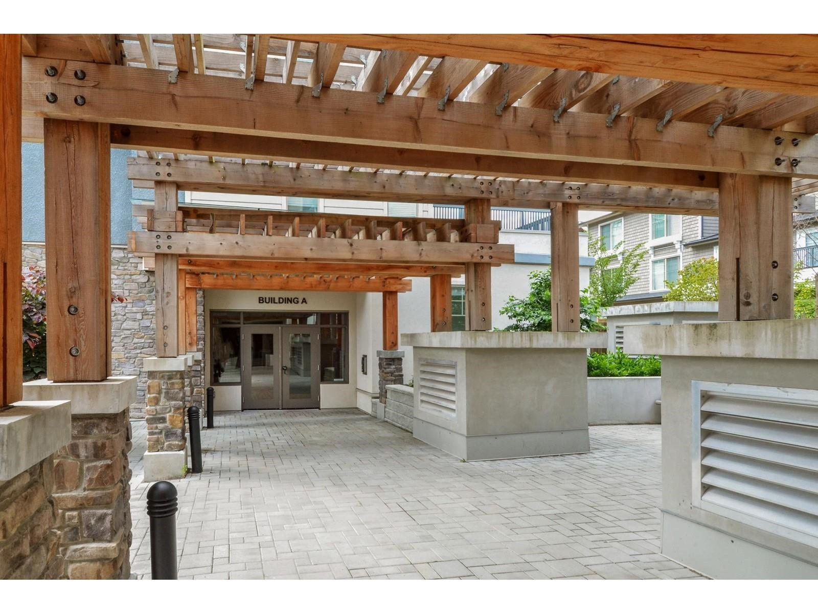 A108 20487 65 Avenue Property Photo 19