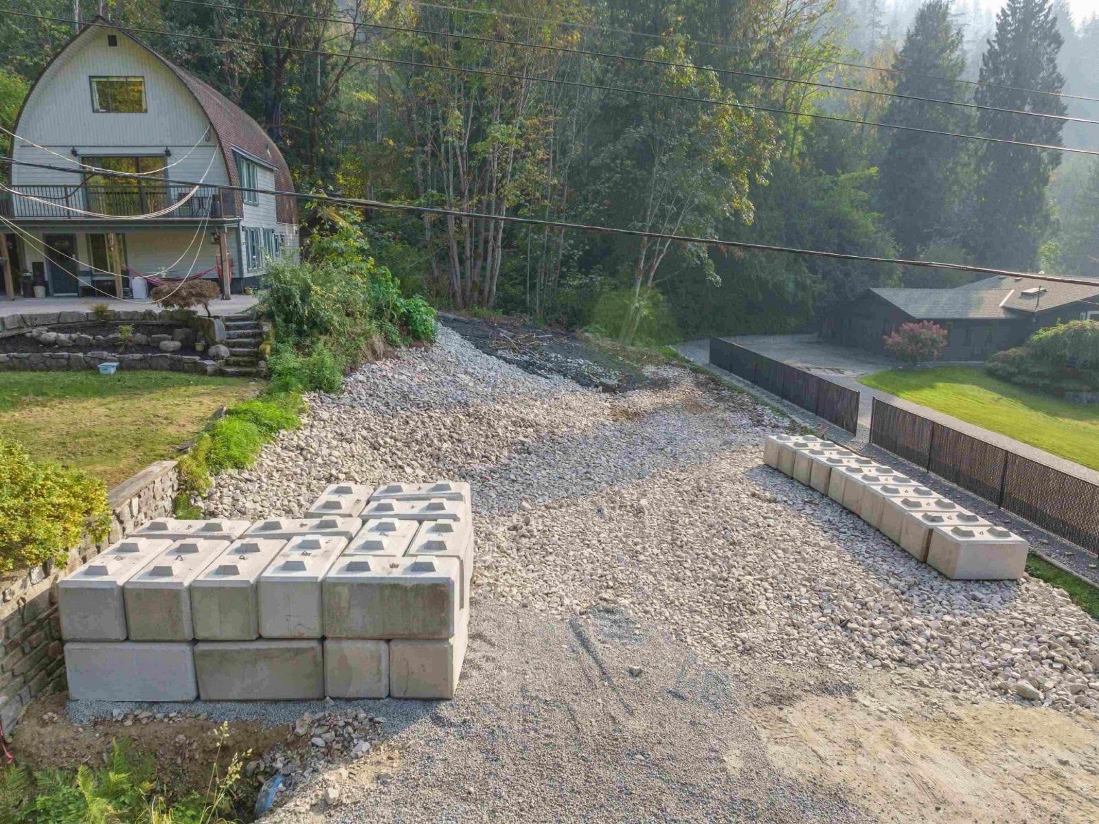 66652 Summer Road Property Photo 2