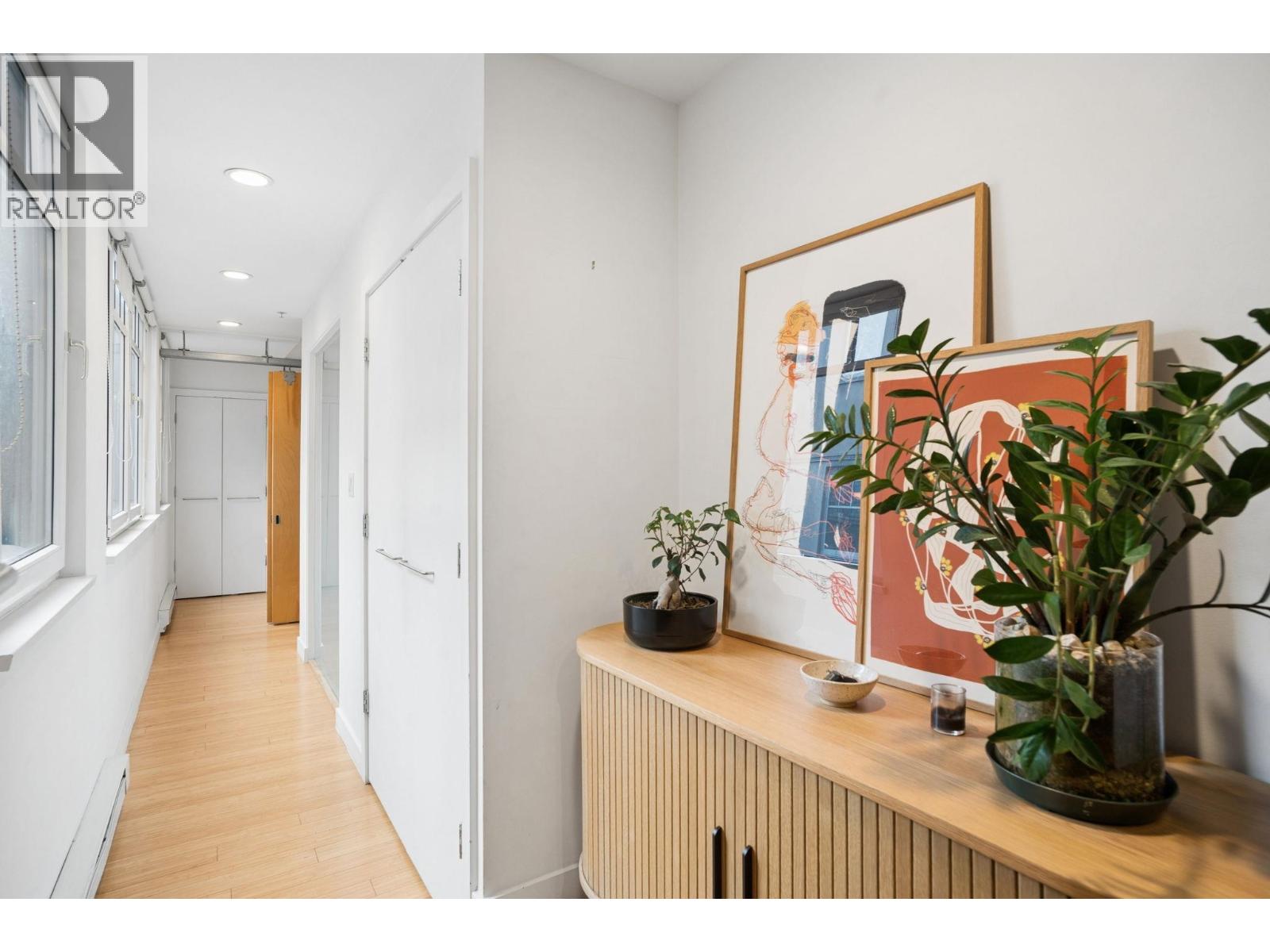 401 1072 Hamilton Street Property Photo 24