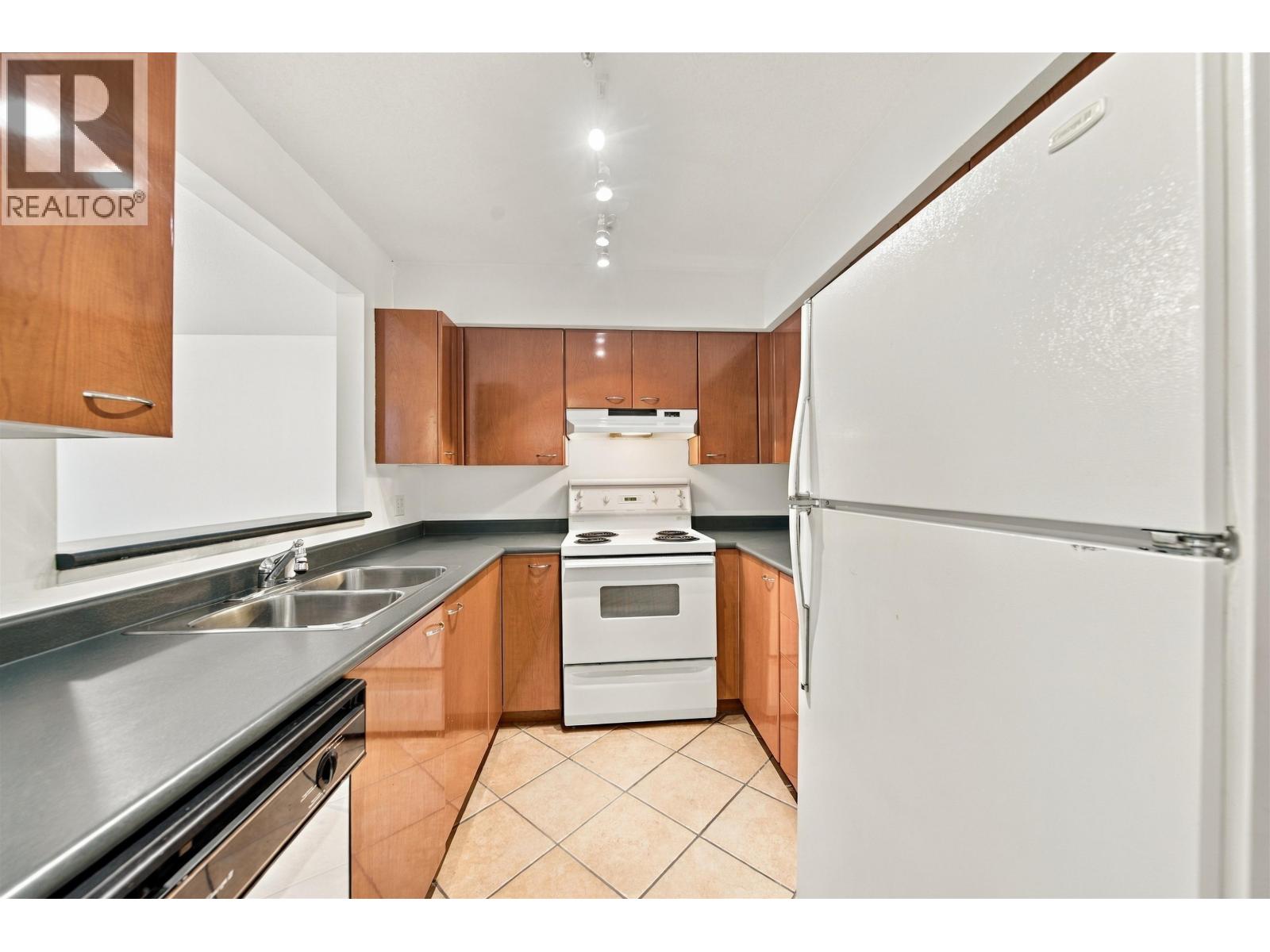 106 2268 Welcher Avenue Property Photo 3