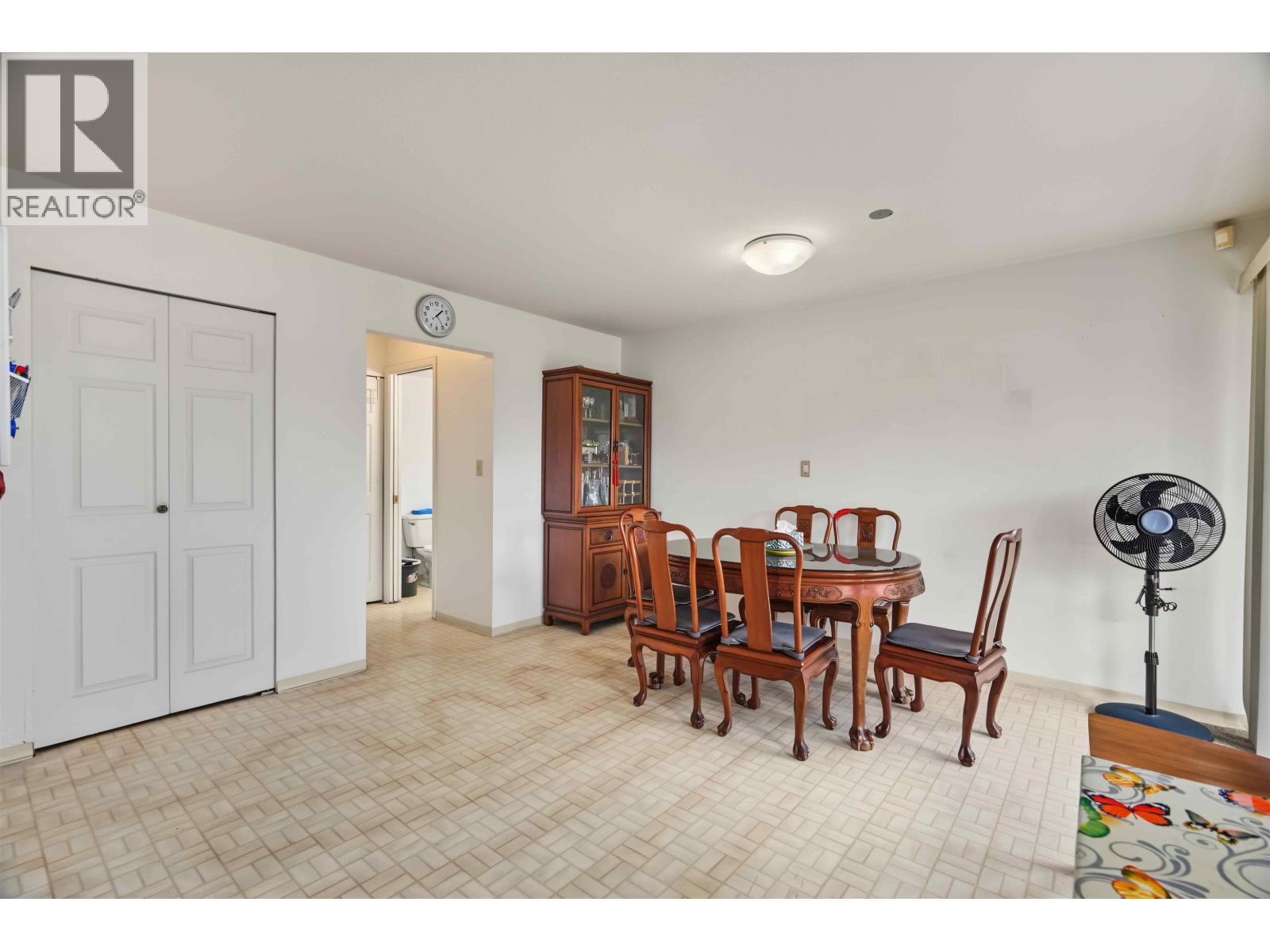 5036 Sherbrooke Street Property Photo 10