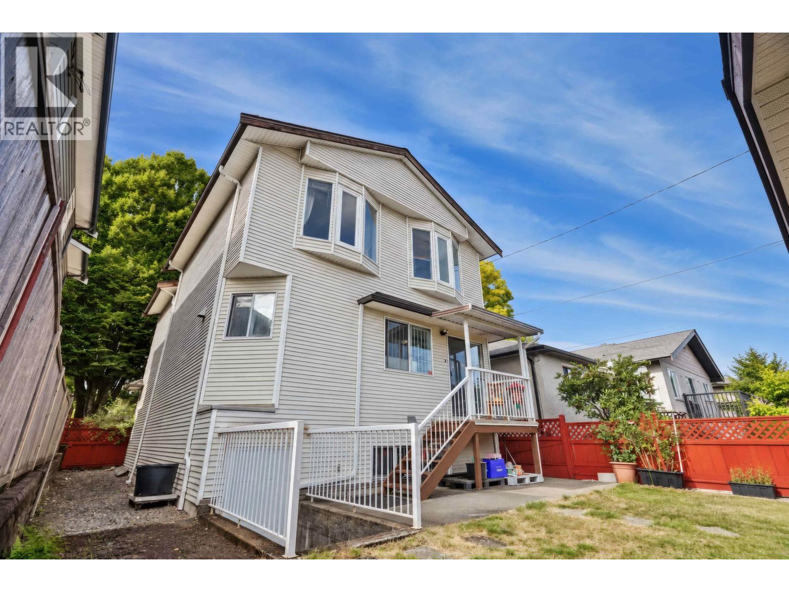 5036 Sherbrooke Street Property Photo 32
